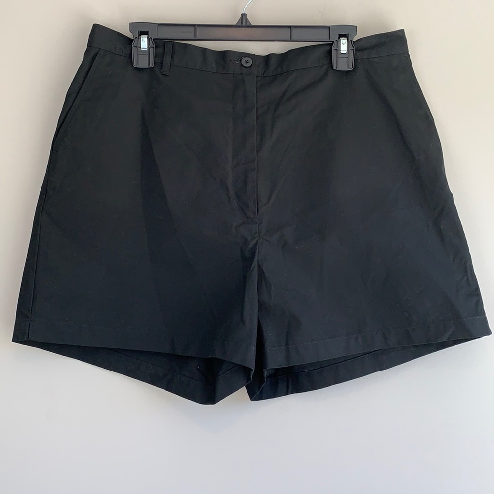 Eddie Bauer high rise 100% cotton black shorts with pockets